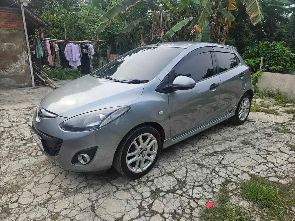 Mazda 2 2012 Bensin
