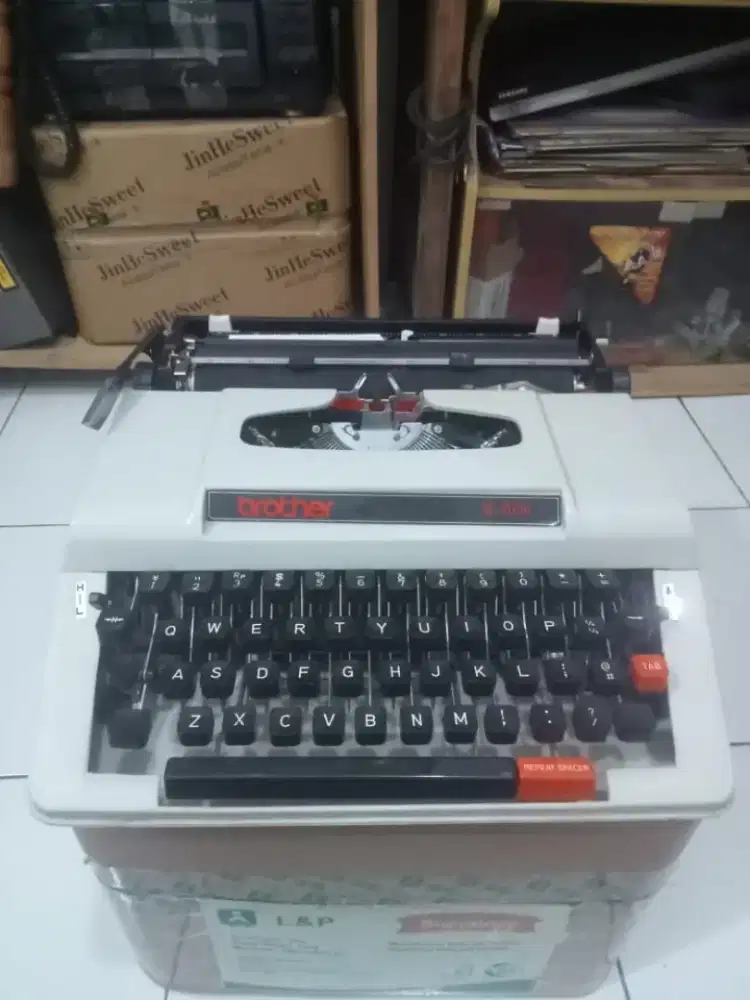 Mesin tik manual brother seri M-2000