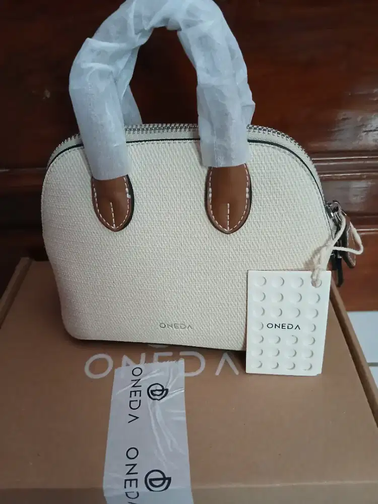 Dijual tas oneda