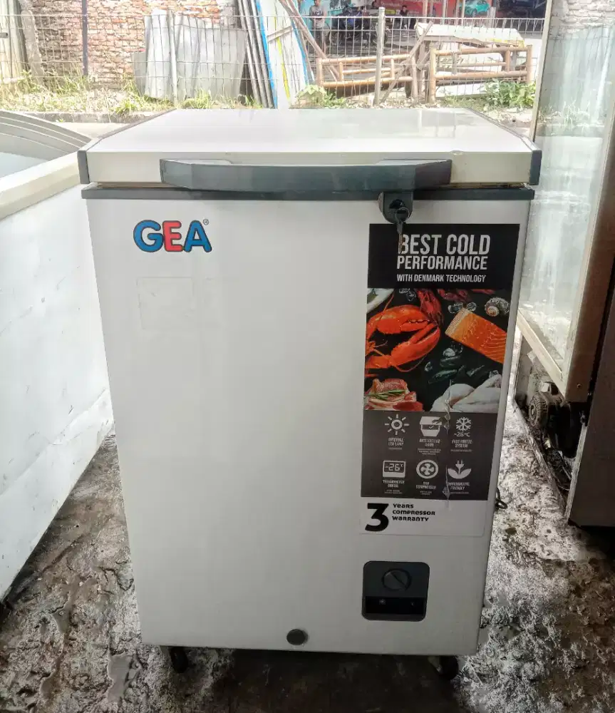 Dijual cepat freezer box