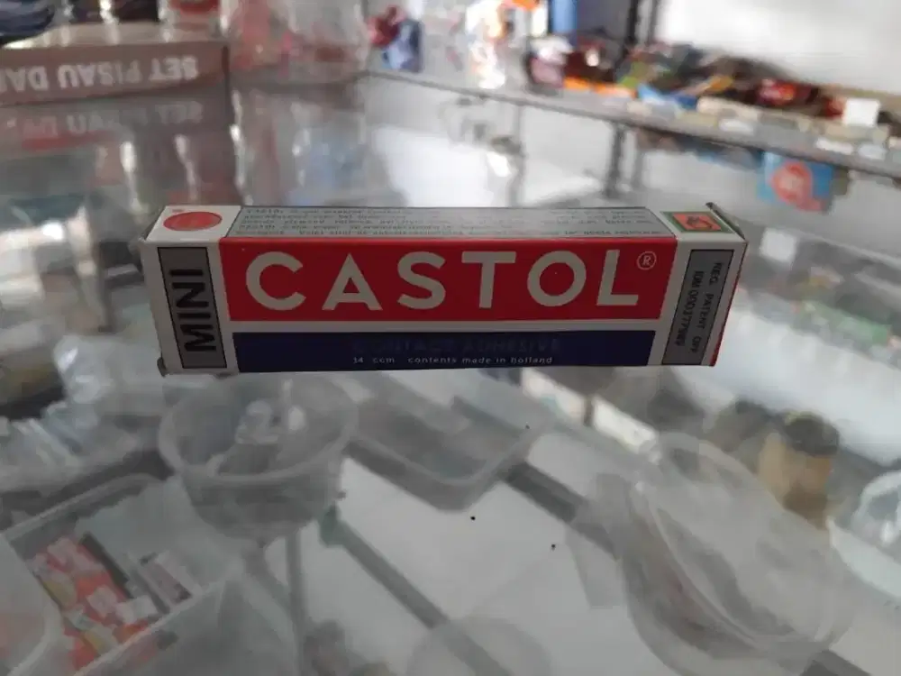 Lem Castol Serbaguna Kuat