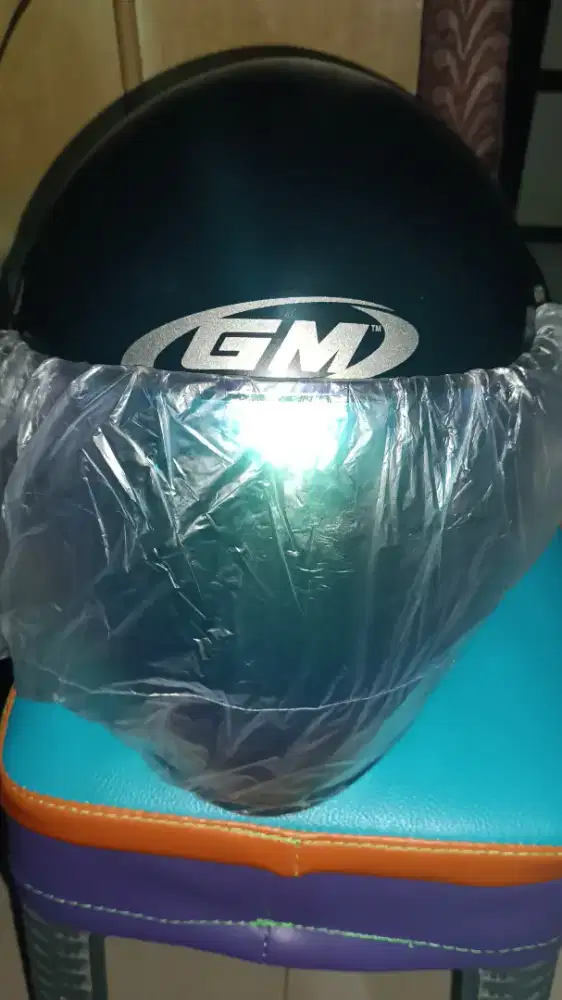Helm GM gen 2 ukuran M/L hitam doof