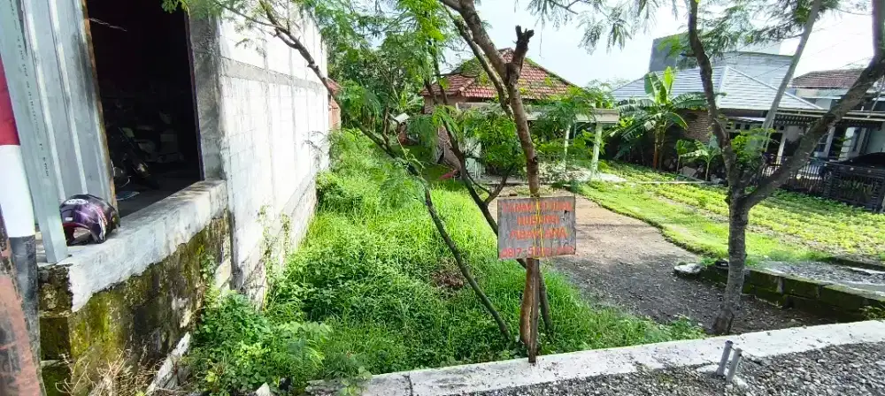 Tanah  pinggir jalan raya  Dawar Blandong, Kedamean, Kab Gresik