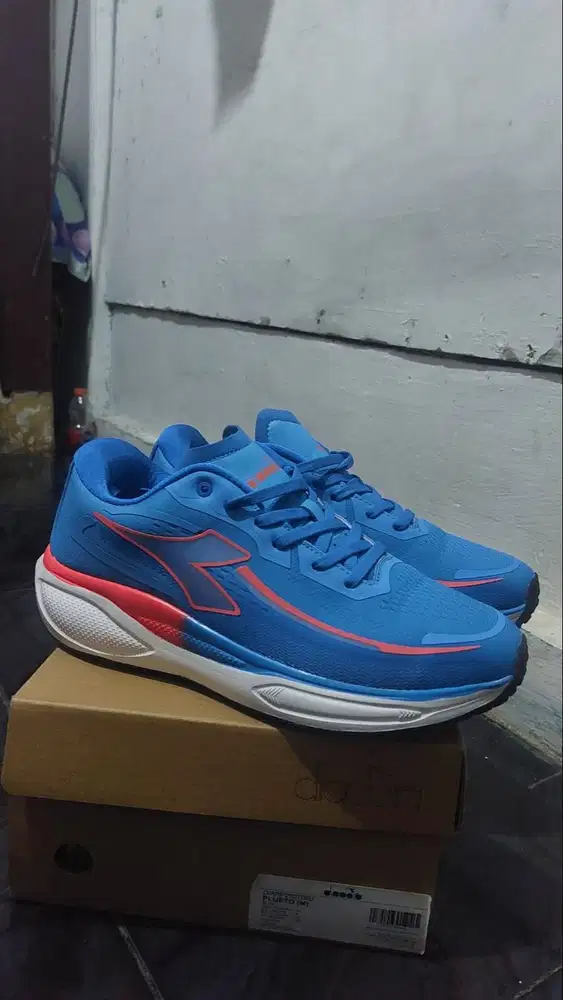 Sepatu Running Pria Diadora Plueto Warna Blue XP – Size 42