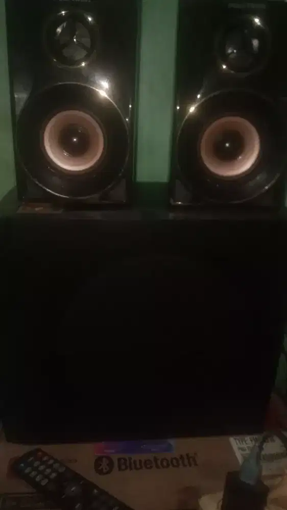 Jual speaker bluetooh polytron