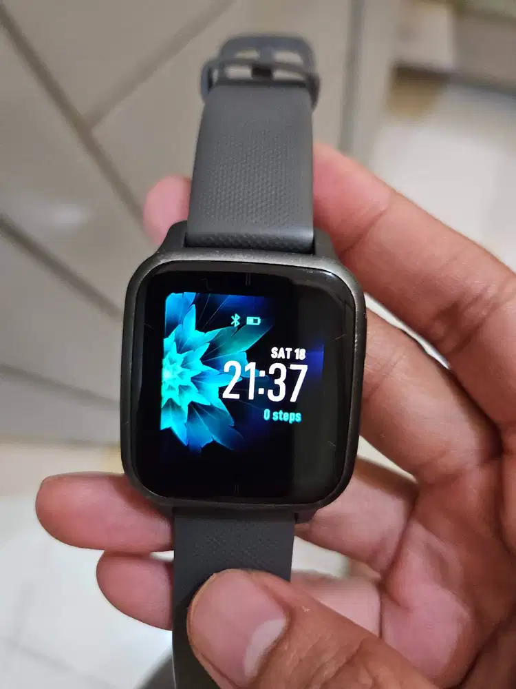 Garmin Venus SQ2 Non Music. Kondisi bagus, fungsi normal