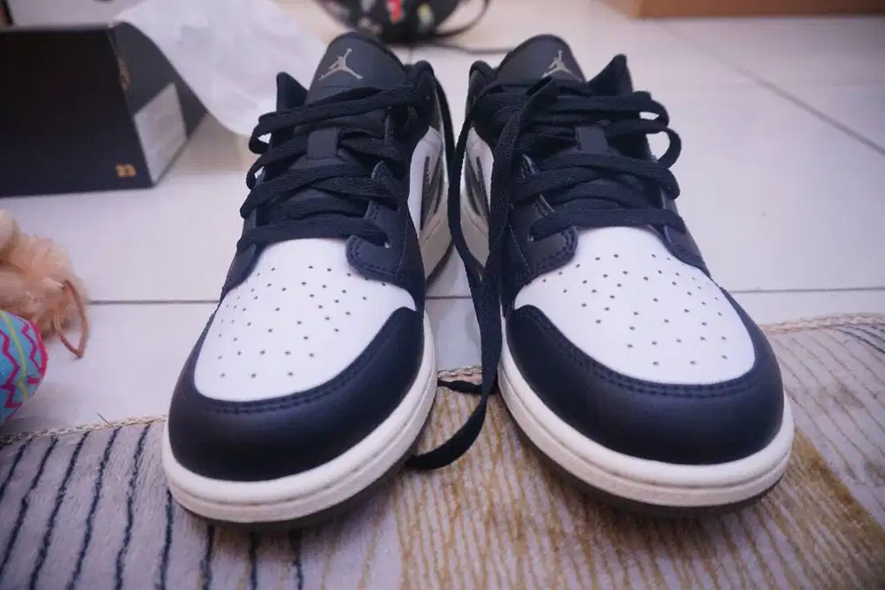 Nike Air Jordan 1 Low Boys Kondisi Baru Belum Pernah Dipakai