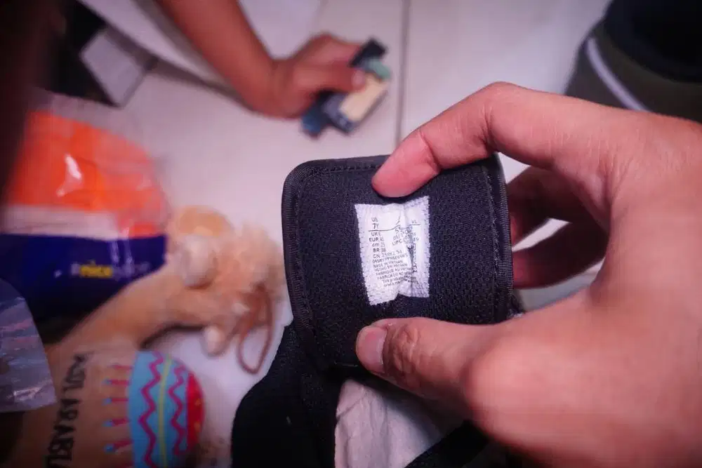 Nike Air Jordan 1 Low Boys Kondisi Baru Belum Pernah Dipakai