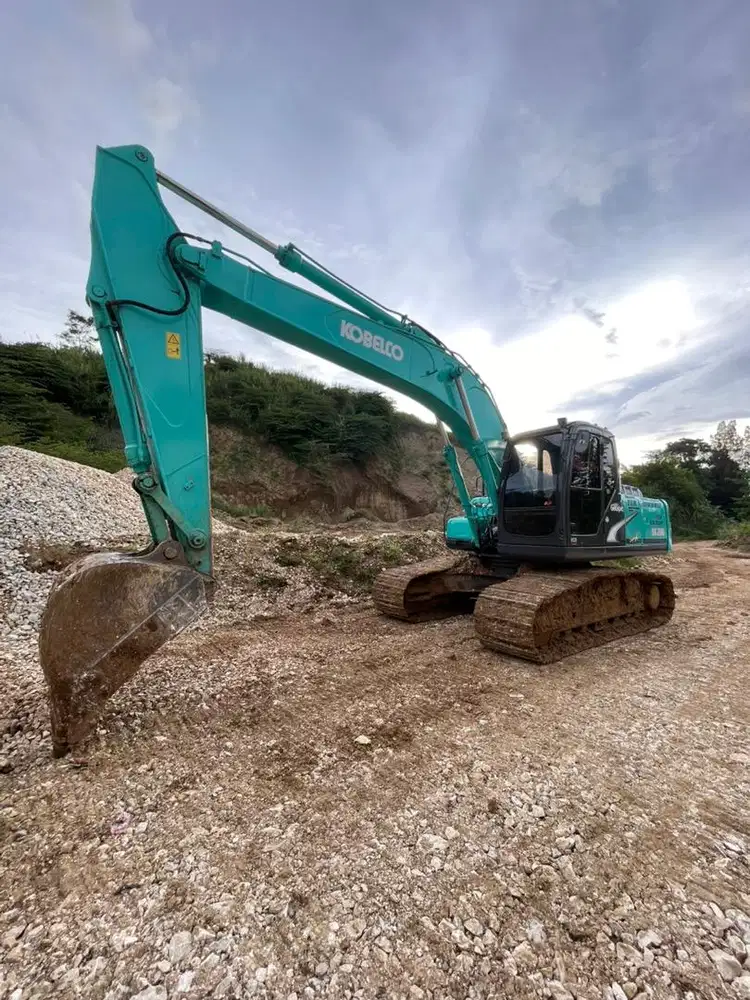 Kobelco SK200-8 2013