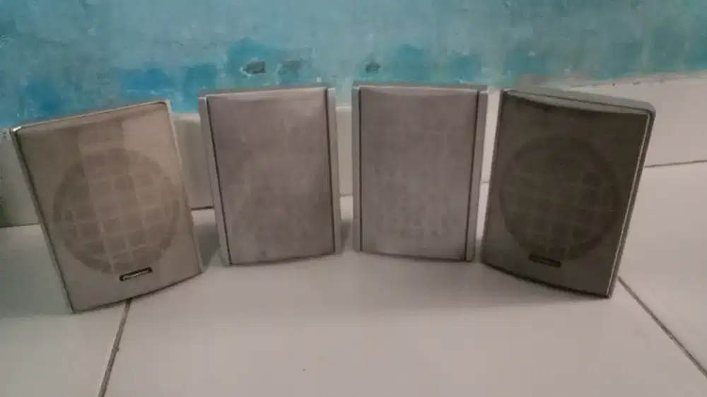 Empat Speaker eks home teater