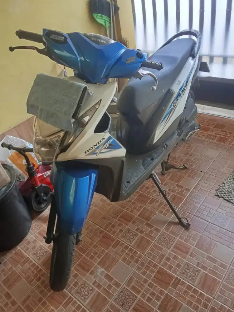 Dijual honda motor beat