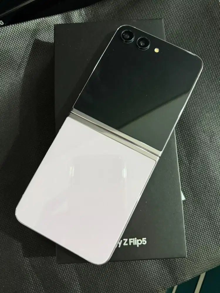 SAMSUNG Z FLIP 5 SECOND