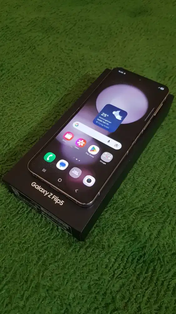 Samsung Z flip 5 8/256 SEIN