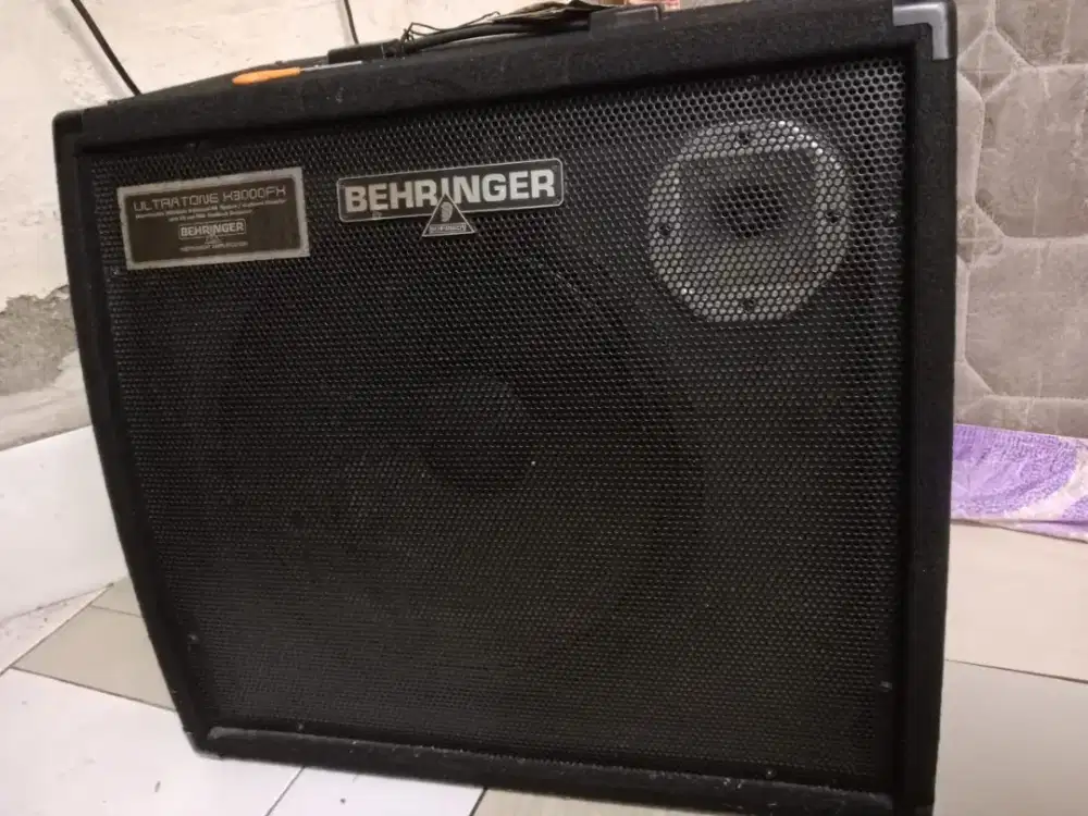 Ampli kybord behringer K3000FX
