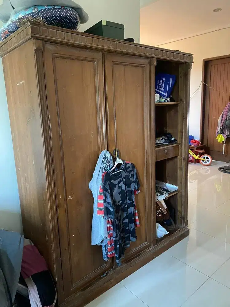 Jual murah lemari bekas