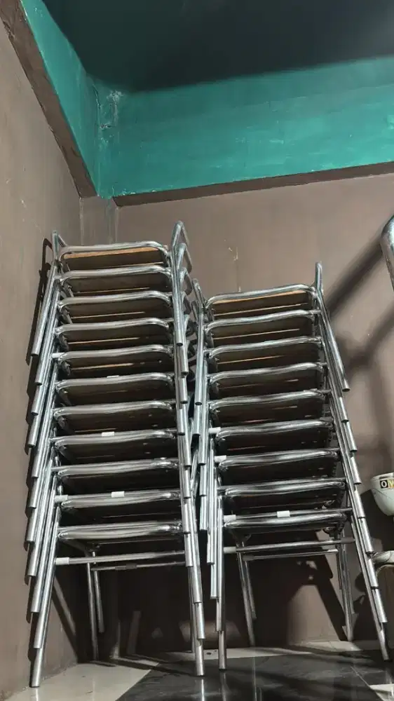 Jual Kursi Stanlis Alas Kayu 40 Buah