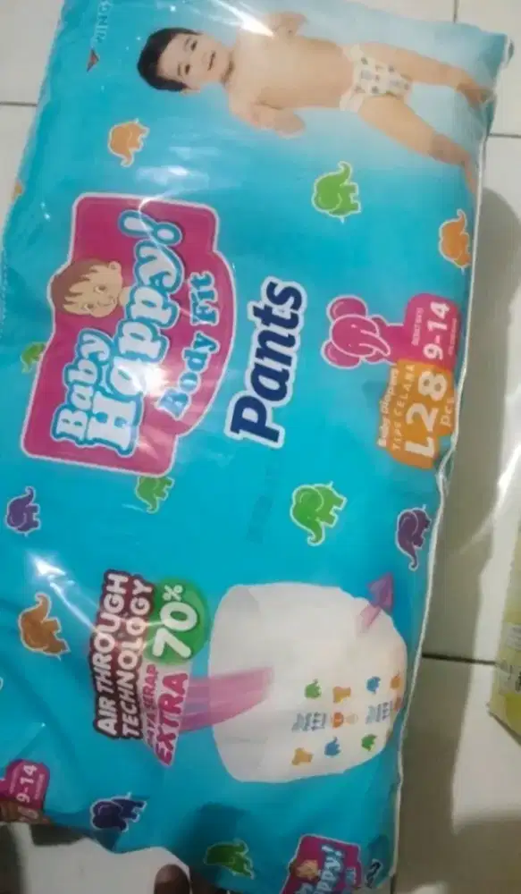 Pampers Baby Happy L28 Baru