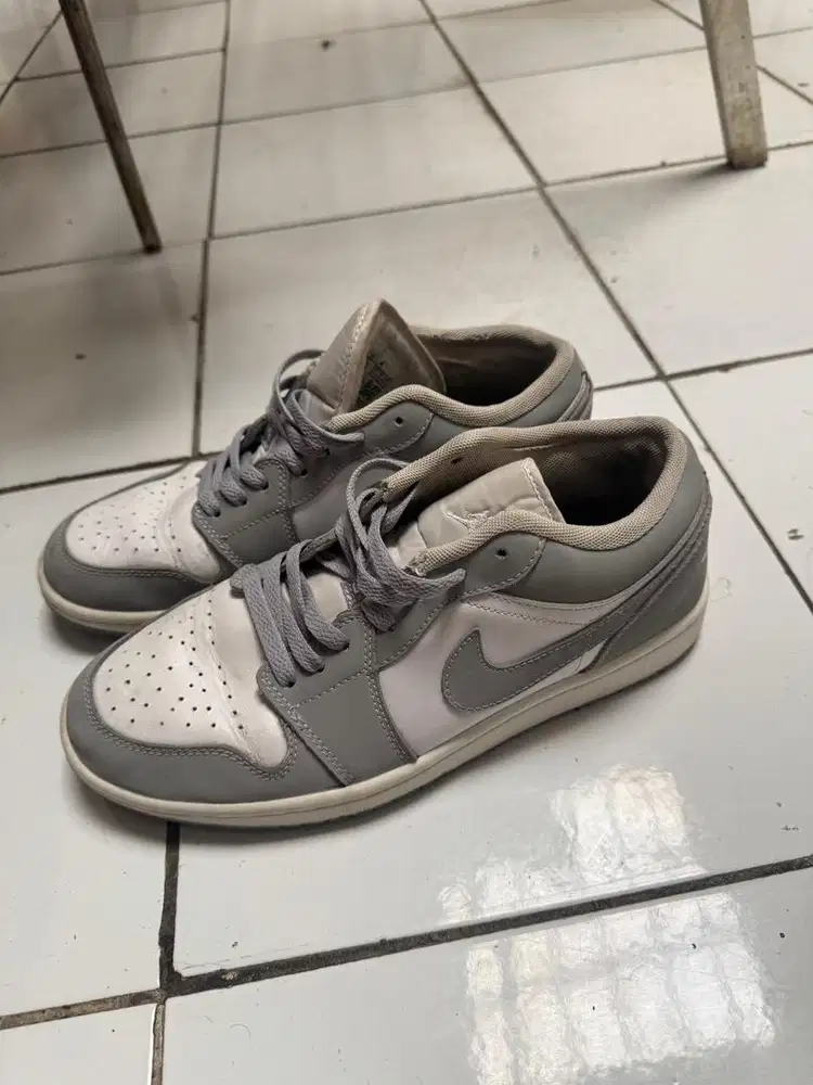 Sepatu Air Jordan 1 Low Wolf Grey