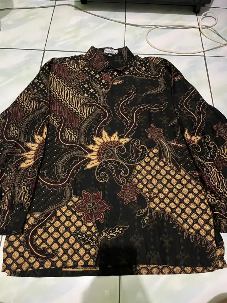 Batik Pria Ukuran M