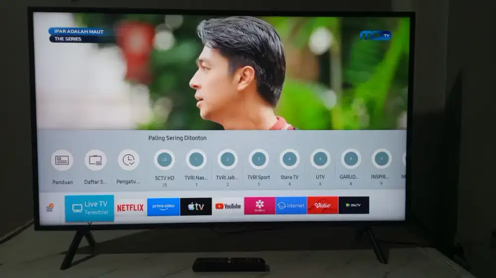 Tv LED Samsung smart digital 43inchi