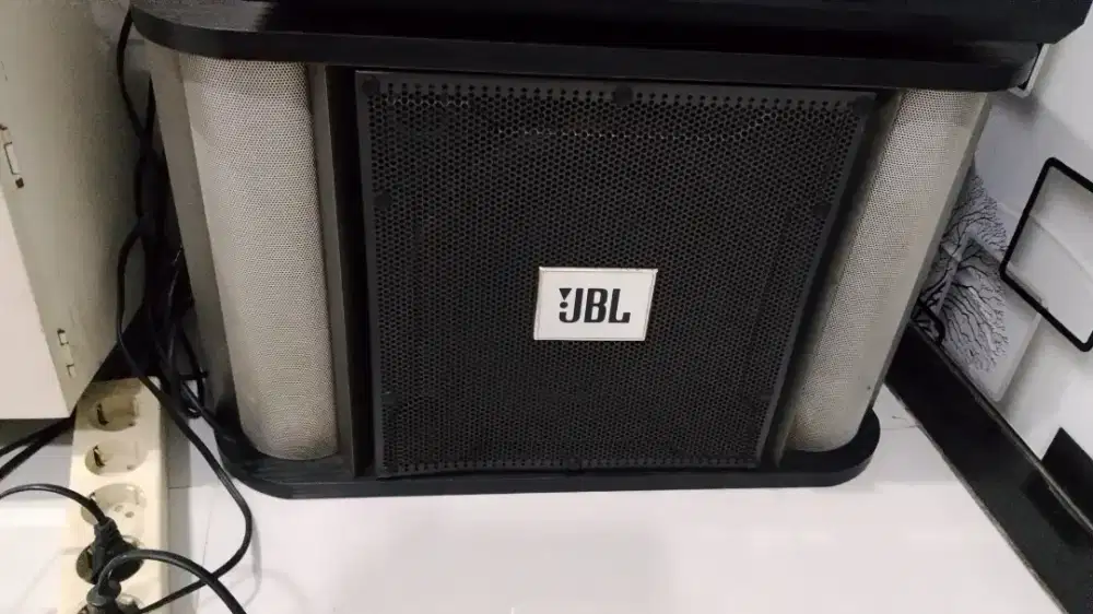 Spiker pasif JBL 10 inch