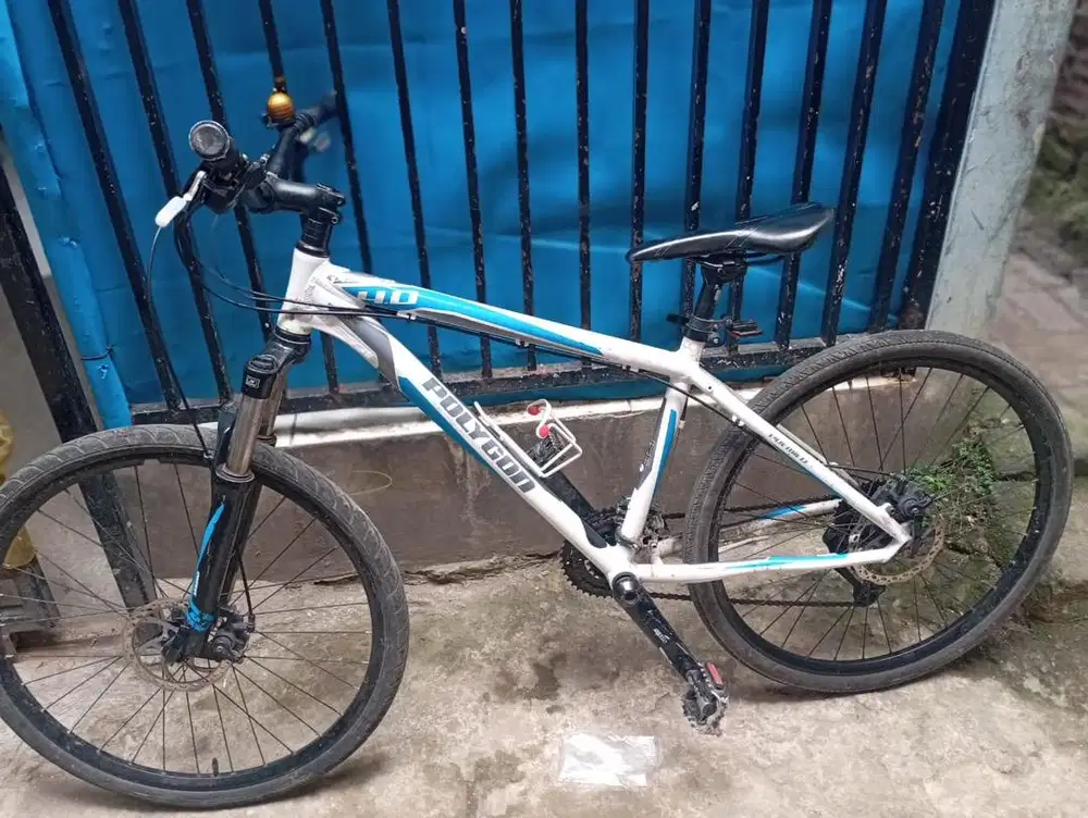 Sepeda MTB Polygon Premier 4.0
