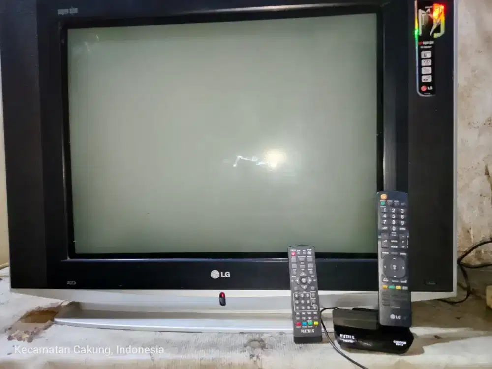 Tv 29 inc LG slim + STB matrix