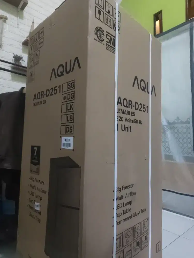 Dijual cepat kulkas 2 pintu kondisi baru hasil doorprize