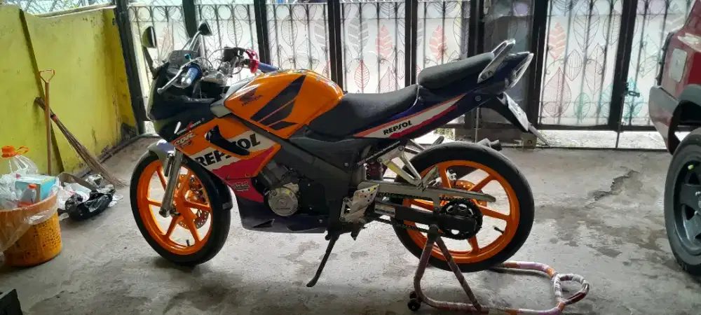 Siganteng 150 old CBU