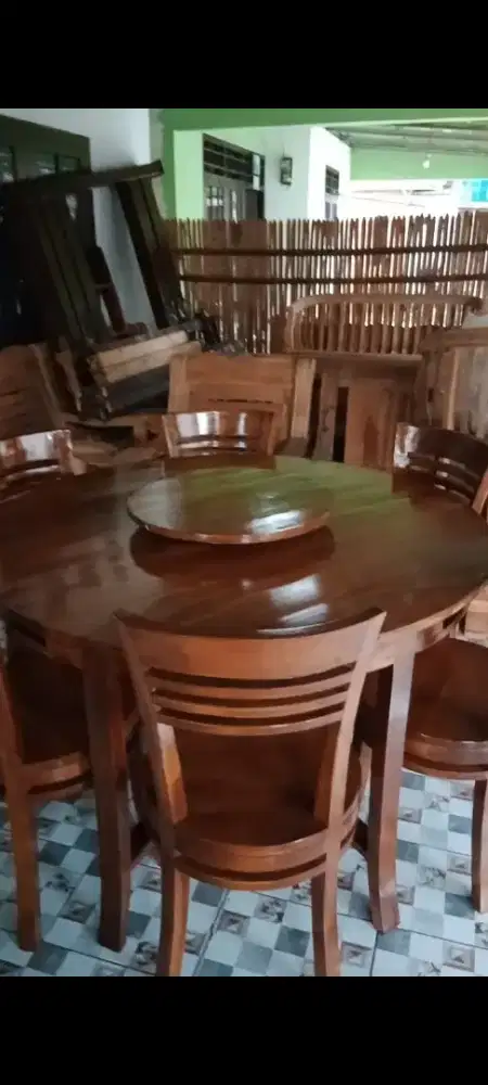 MEJA MAKAN KAYU JATI JEPARA