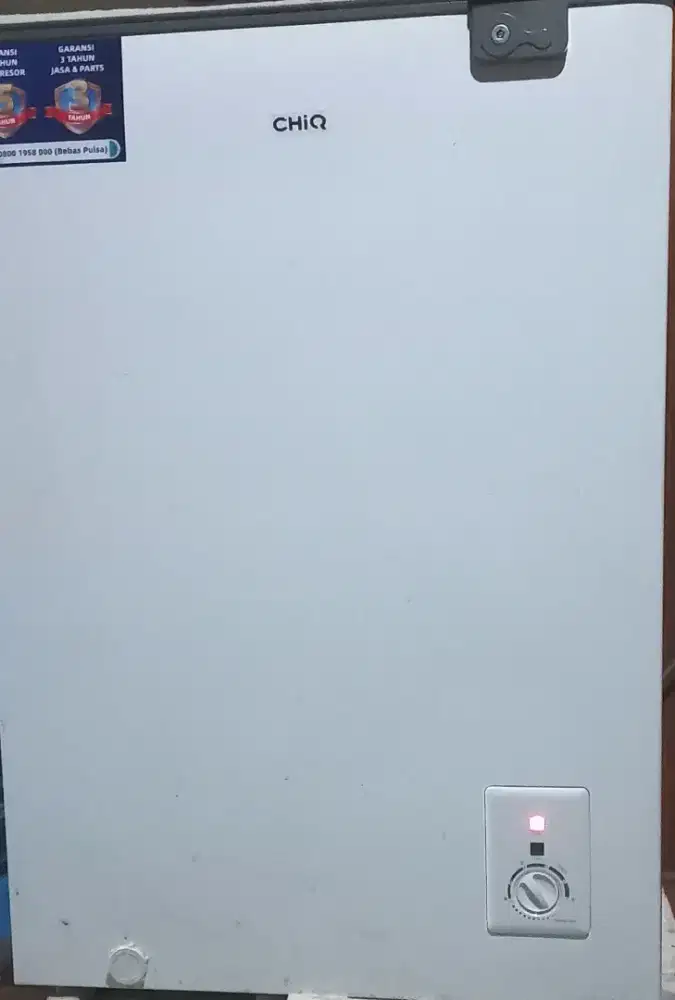 JUAL CEPAT FREZER DAN BOTH KAYU