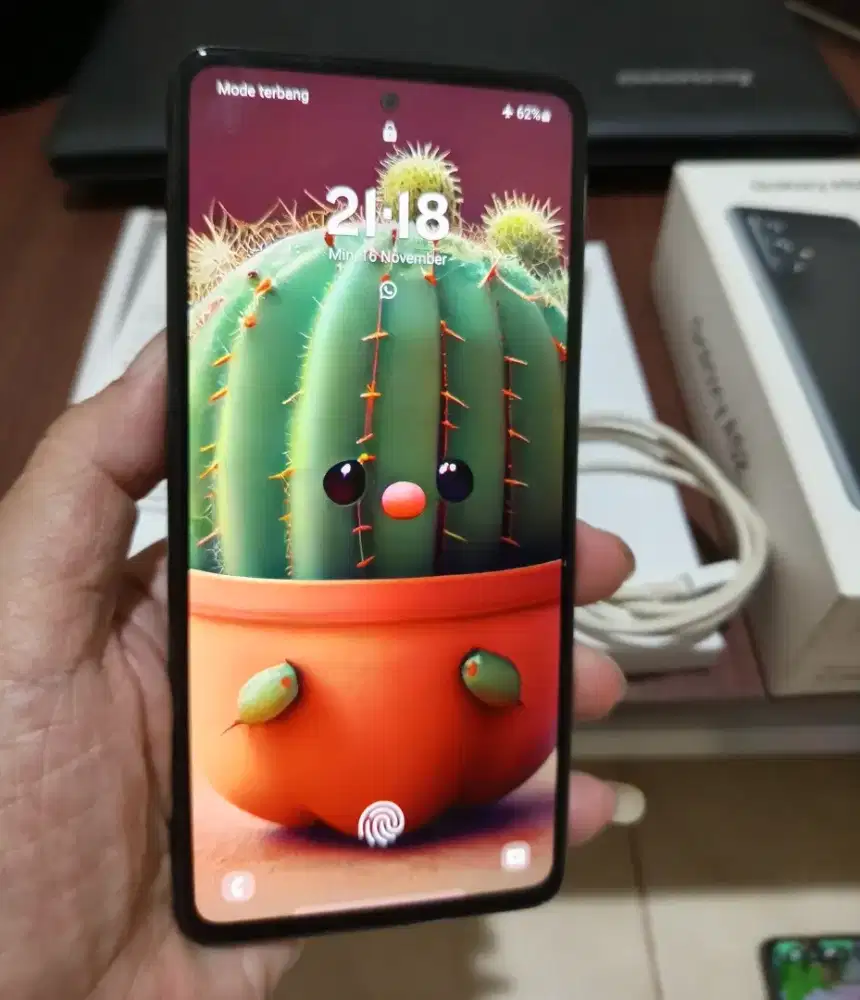 Samsung a52 NFC  8/128 fullset, mulus like new, no minus