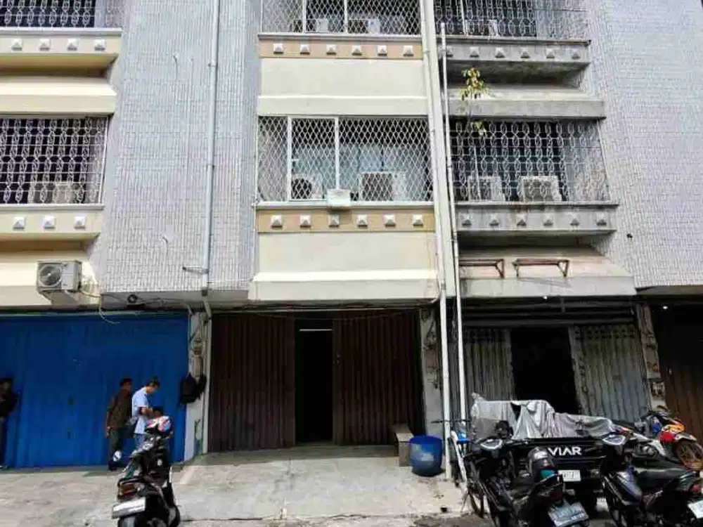 Ruko karang anyar 4 lantai bagus siap huni