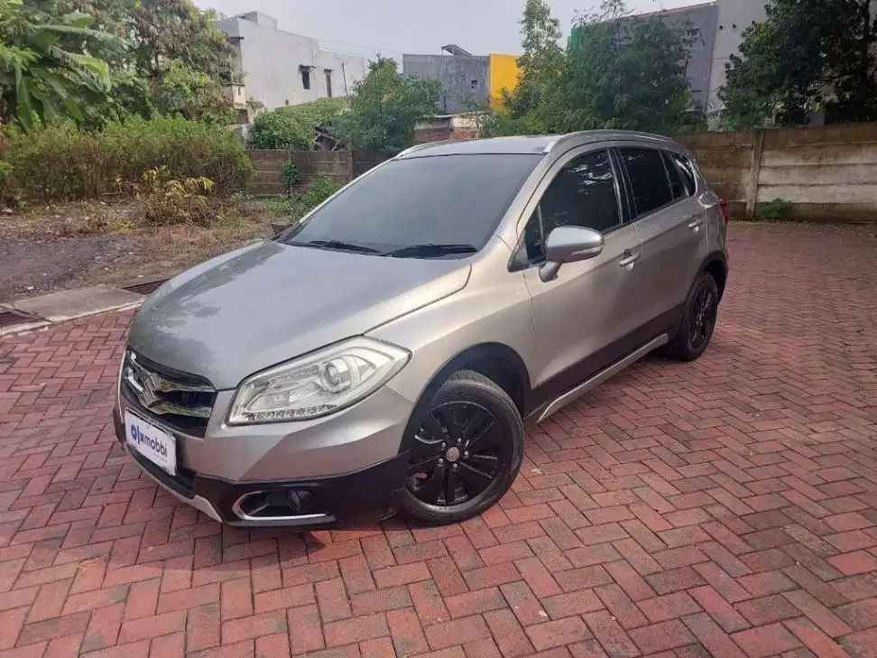 Suzuki SX4 1.5 S-Cross Bensin-AT-2016 ABU-ABU AAY