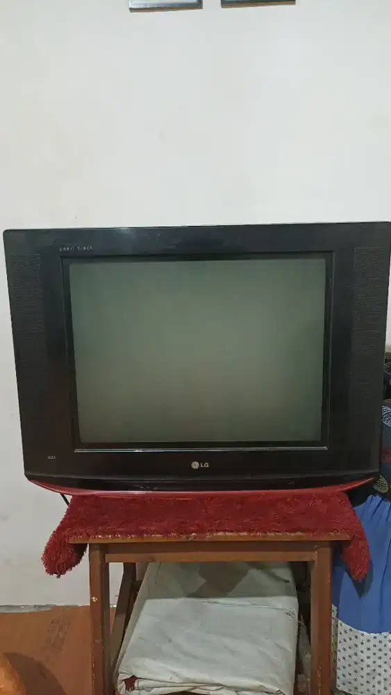 Di jual TV tabung LG