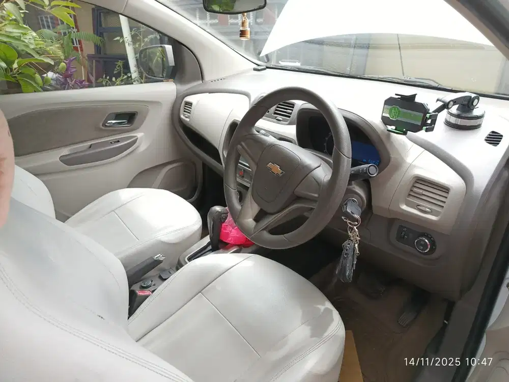 Chevrolet Spin 2013 Bensin