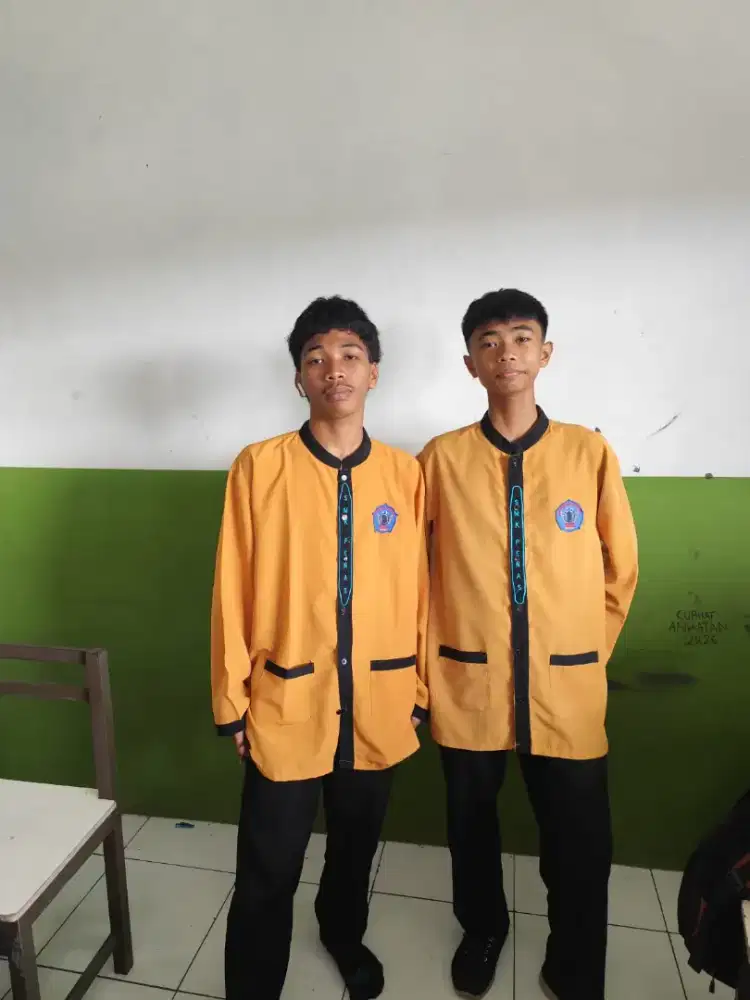 nyari kerjaan 2 orang freelance