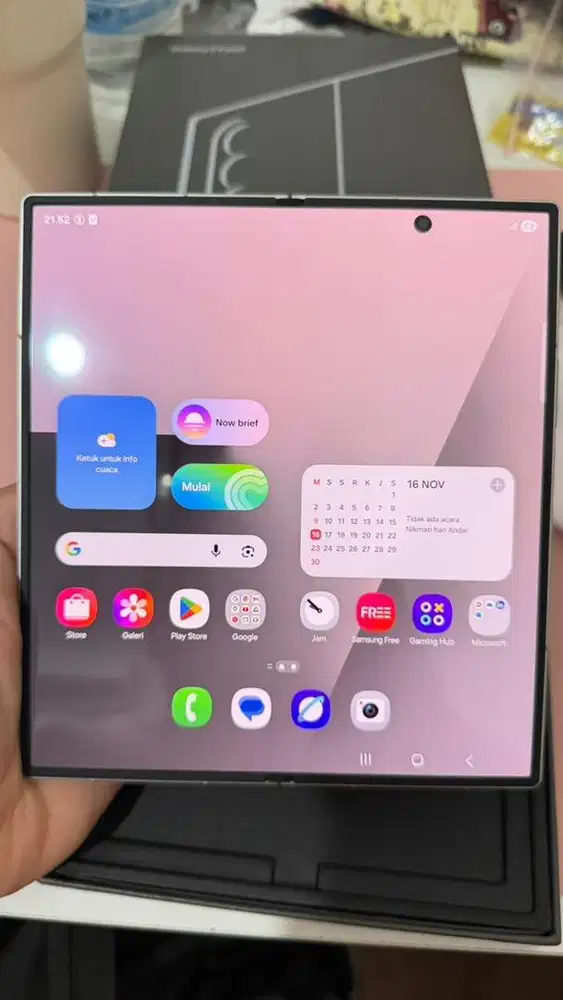 Dijual Galaxy Z Fold 7 12/256gb Silver Mulus 99% Garansi Aktif