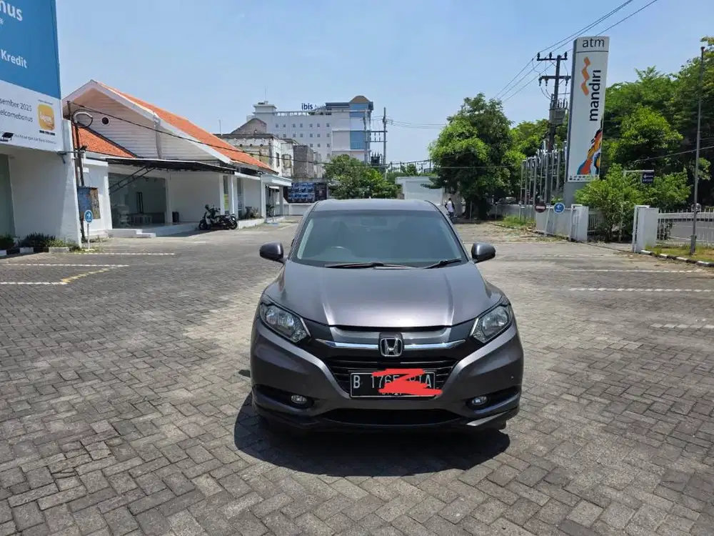 Honda HRV tipe E tahun 2016