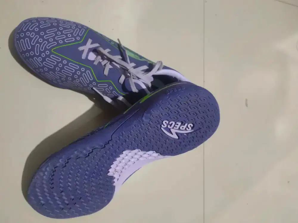 sepatu futsal specs