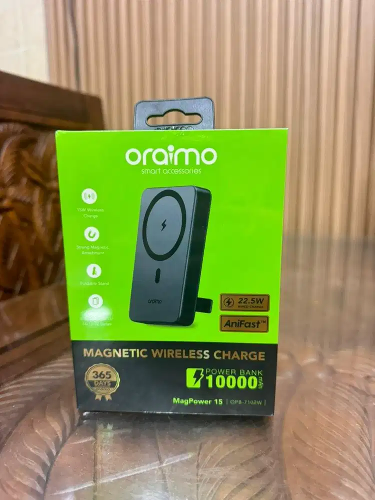 Magnetic wireless charge oraimo