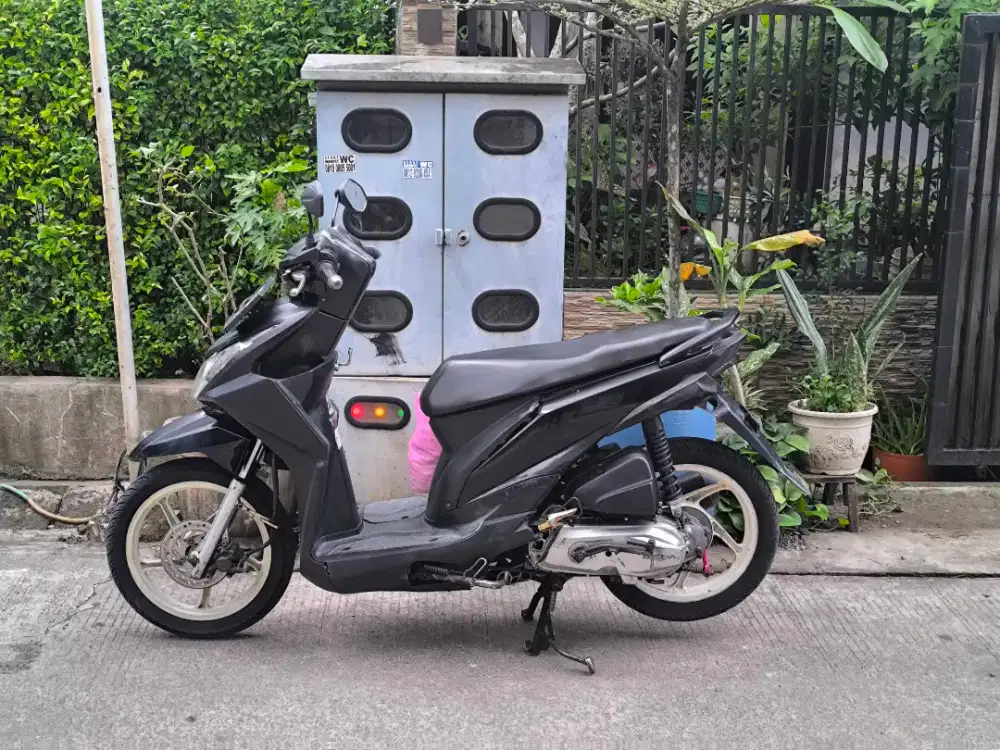 Honda beat tahun 2013