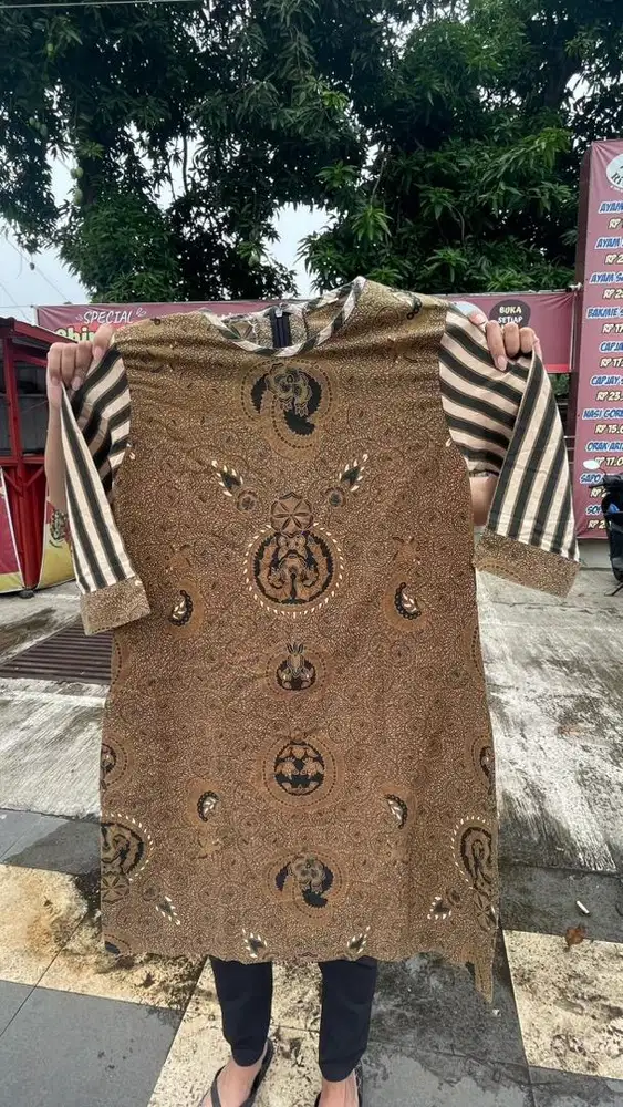 Baku Pakaian Wanita Bekas Premium