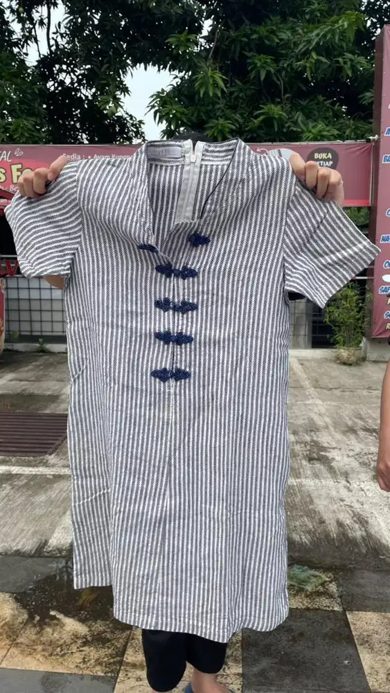 Baju Pakaian Bekas Wanita Premium