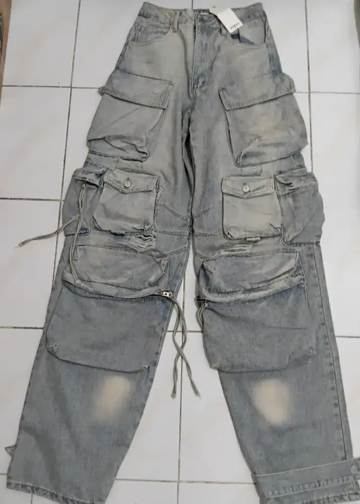 Cargo Jeans Venus (brand bangkok)