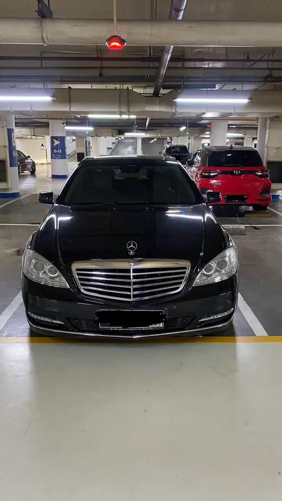 Mercedes Benz S 350 L 2011 HITAM