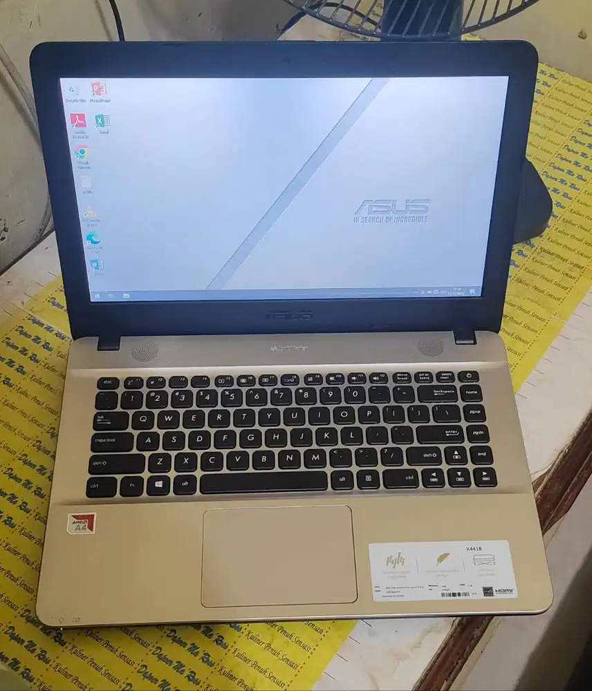 Laptop Asus X441B AMD A4 SSD 128  GB