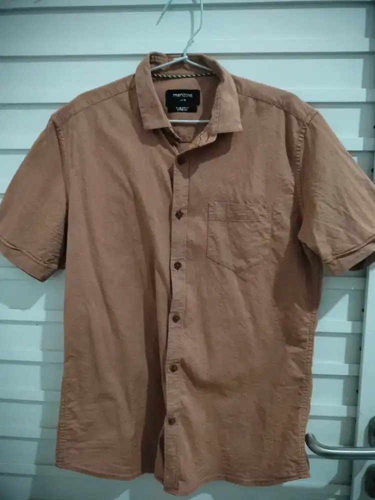 Kemeja pria merk Manzone ukuran M
