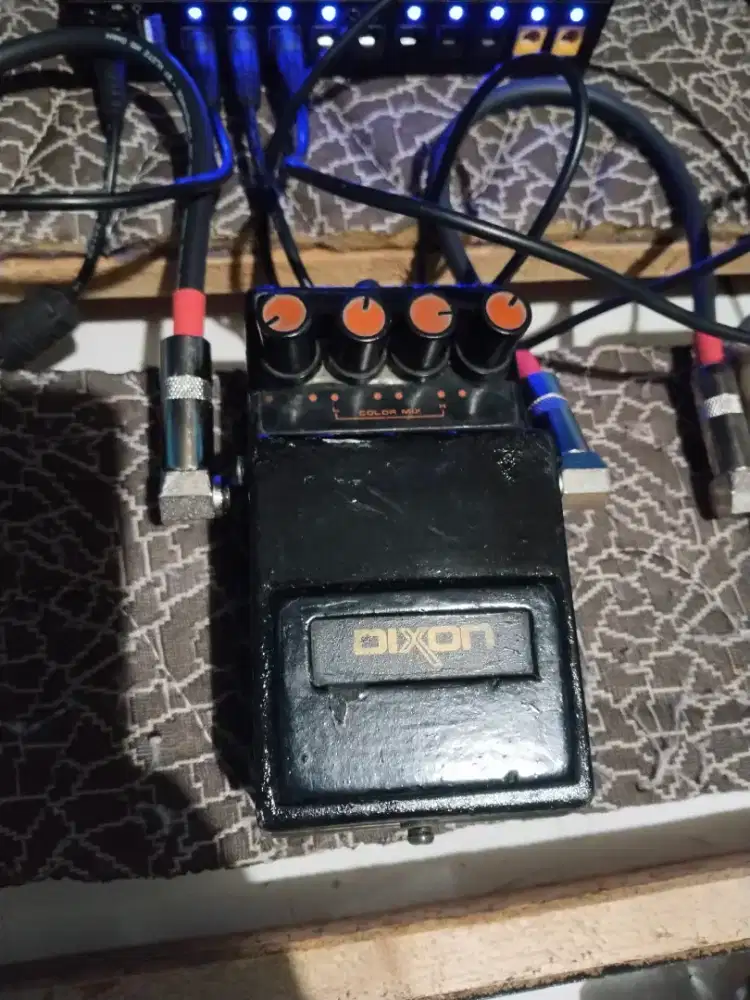 DIXON efex guitar distortion by boss
