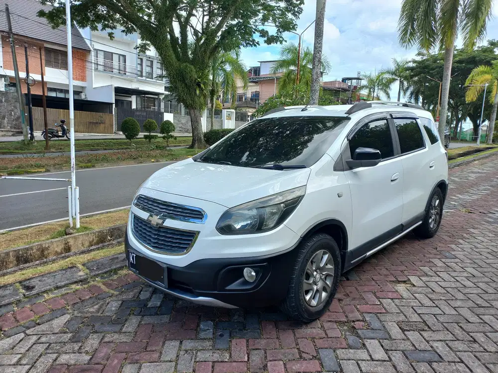 Chevrolet Spin 2015 Bensin